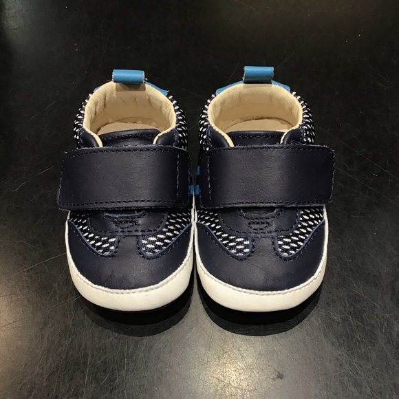 Robeez Shoe - Picture 1 of 4